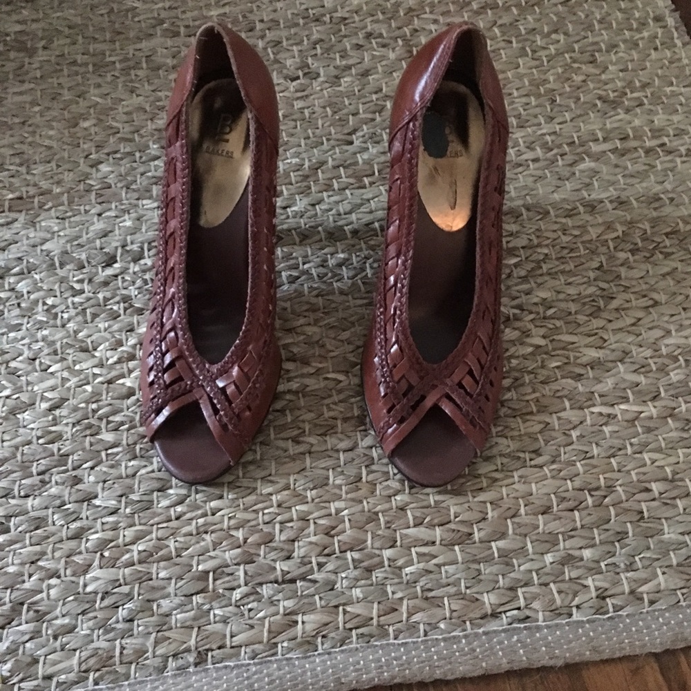 Peep toe heels